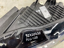 Laden Sie das Bild in den Galerie-Viewer, Frontscheinwerfer Volvo Xc60 II 32420430 Full LED Links Scheinwerfer Headlight