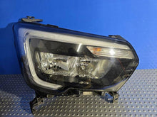 Load image into Gallery viewer, Frontscheinwerfer Renault Master III 260105567R LED Rechts Headlight SCH5350803902qm