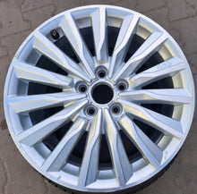 Laden Sie das Bild in den Galerie-Viewer, 1x Alufelge 17 Zoll 7.5" 5x112 51ET Glanz Silber 8V0601025CB Audi A4 B6 C5 FEL3097914213we