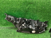 Load image into Gallery viewer, Frontscheinwerfer Toyota Yaris Full LED Links Scheinwerfer Headlight SCH3544215462vh