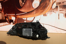 Laden Sie das Bild in den Galerie-Viewer, Frontscheinwerfer Audi Q5 80A941035E LED Links Scheinwerfer Headlight