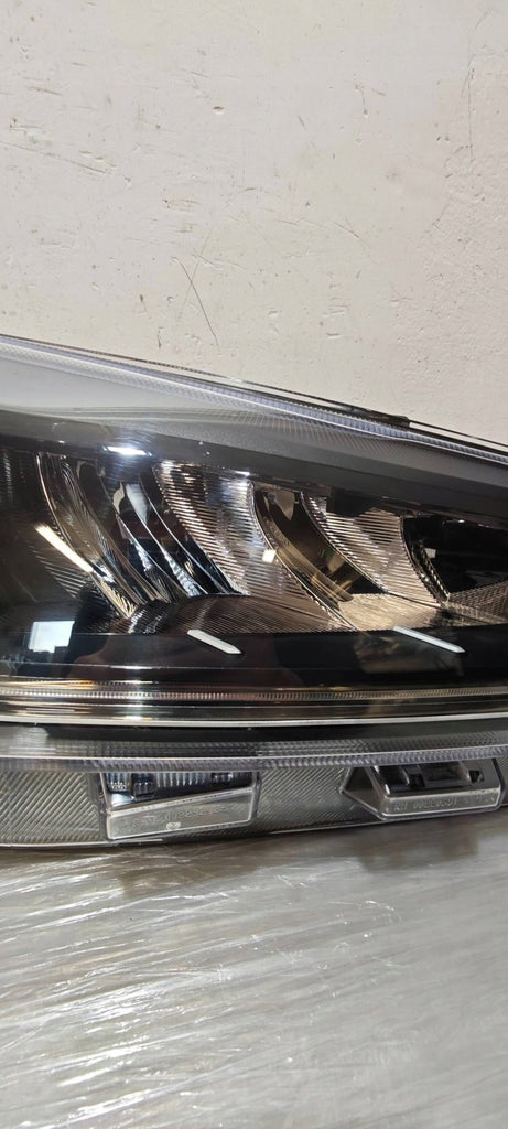 Frontscheinwerfer Ford Focus NX7B13E014CF LED Rechts Scheinwerfer Headlight SCH5395051147br