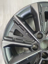 Laden Sie das Bild in den Galerie-Viewer, 1x Alufelge 17 Zoll 7.0&quot; 5x114.3 50ET 52910, J2000 Kia Optima Soul Rim Wheel