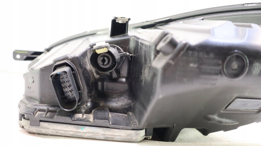 Frontscheinwerfer Tesla Model S 1053575-00-C LED Ein Stück (Rechts oder Links)