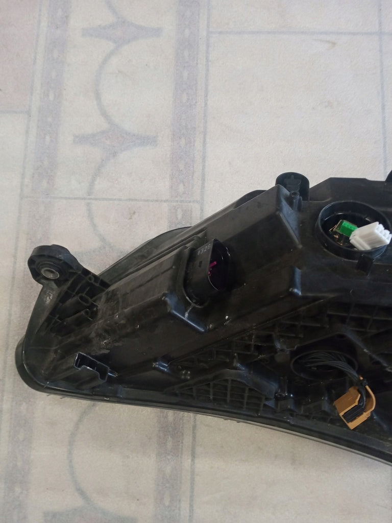 Frontscheinwerfer Skoda Superb III 3V1941016B Xenon Rechts Headlight