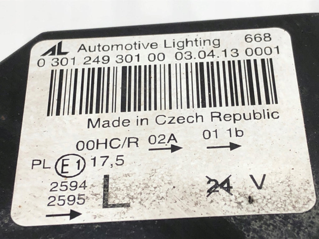 Frontscheinwerfer Mitsubishi Colt VI 0301249301 Links Scheinwerfer Headlight