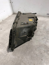 Laden Sie das Bild in den Galerie-Viewer, Frontscheinwerfer Mercedes-Benz C126 Rechts Scheinwerfer Headlight SCH6022795073nc