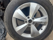 Load image into Gallery viewer, 1x Alufelge 17 Zoll 7.0" 5x112 565601025J Skoda Rim Wheel FEL1056259845ez