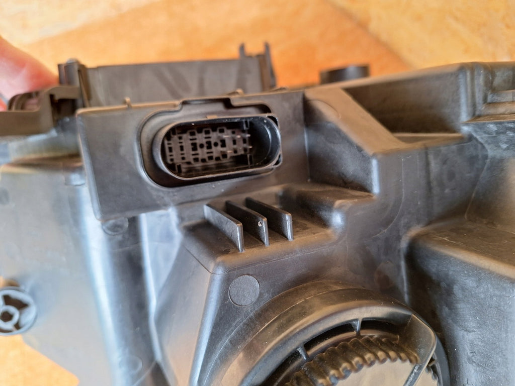 Frontscheinwerfer Seat Ateca 576941007B LED Links Scheinwerfer Headlight