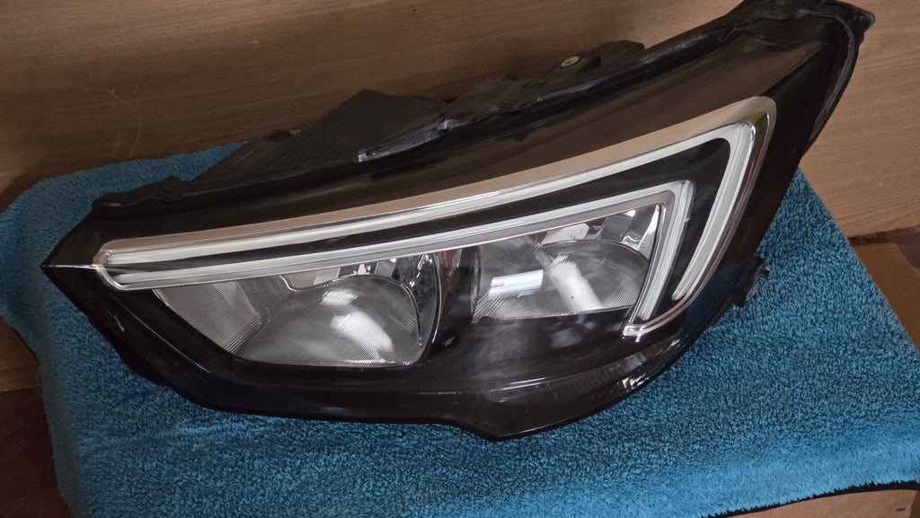 Frontscheinwerfer Opel Crossland X 13467967 462161423 Links Headlight SCH9424984309qp