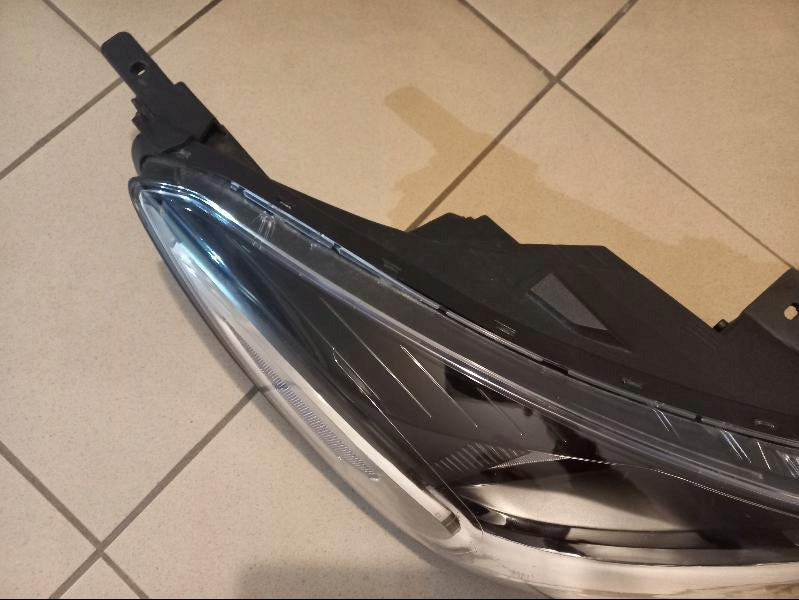 Frontscheinwerfer Kia Rio Rechts Scheinwerfer Headlight SCH1050410667li