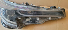 Load image into Gallery viewer, Frontscheinwerfer Toyota Corolla 81110-02S70 Rechts Scheinwerfer Headlight SCH8501815088py