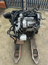 Load image into Gallery viewer, Motor Audi Seat Skoda VW I CFG 2.0 TDI 170PS 125kW 140TKm Diesel Engine Komplett MOT6041926963fx