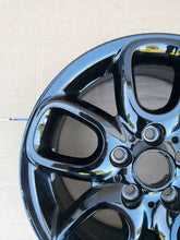 Laden Sie das Bild in den Galerie-Viewer, 1x Alufelge 16 Zoll 7.0&quot; 5x112 52ET Glanz Schwarz 6891824 Mini Clubman F54
