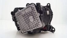 Laden Sie das Bild in den Galerie-Viewer, Frontscheinwerfer Land Rover Defender L663 L8B2-13W030 LED Links Headlight SCH6365001951kr