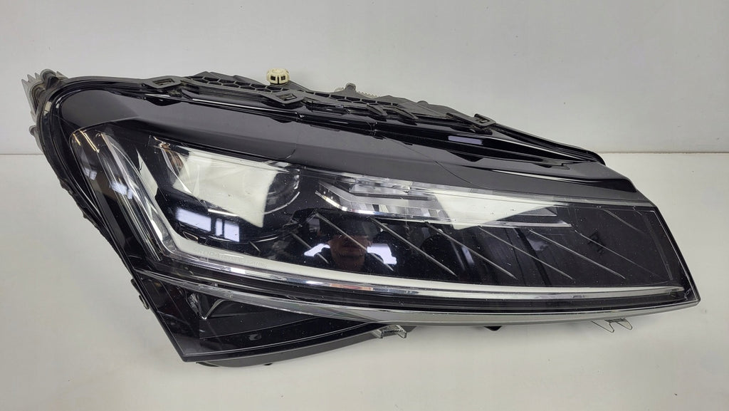 Frontscheinwerfer Skoda Superb III 3V1941016D Rechts Scheinwerfer Headlight SCH2100710638dn