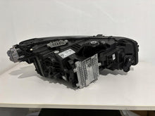 Load image into Gallery viewer, Frontscheinwerfer BMW 2 Active Tourer U06 5A42247 LED Links Headlight SCH5568927130zp