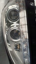 Laden Sie das Bild in den Galerie-Viewer, Frontscheinwerfer Mercedes-Benz W221 A2218202939 Links Scheinwerfer Headlight SCH1871379485to