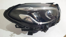 Laden Sie das Bild in den Galerie-Viewer, Frontscheinwerfer Mercedes-Benz W246 A2469066901 LED Rechts oder Links