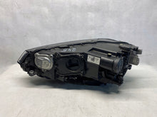 Laden Sie das Bild in den Galerie-Viewer, Frontscheinwerfer VW Sportsvan 517941036A Rechts Scheinwerfer Headlight