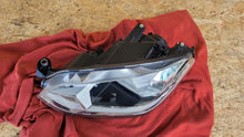 Laden Sie das Bild in den Galerie-Viewer, Frontscheinwerfer VW Up 11S1941015 1EL012644-1 LED Links Scheinwerfer Headlight