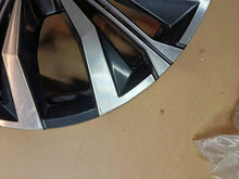 Laden Sie das Bild in den Galerie-Viewer, 1x Alufelge 20 Zoll 8.0&quot; 5x114.3 40ET 403004261R Renault Espace Rim Wheel