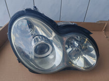 Laden Sie das Bild in den Galerie-Viewer, Frontscheinwerfer Mercedes-Benz W203 2038203861 Rechts Scheinwerfer Headlight SCH8954244666zb