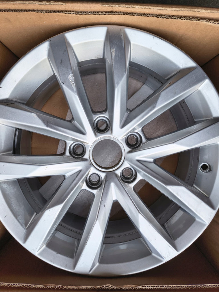 1x Alufelge 16 Zoll 6.5" 5x112 41ET Glanz Silber 3G0601025BM VW Rim Wheel FEL7259725878js