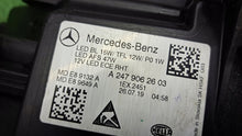 Laden Sie das Bild in den Galerie-Viewer, Frontscheinwerfer Mercedes-Benz W247 A2479062603 LED Rechts Headlight