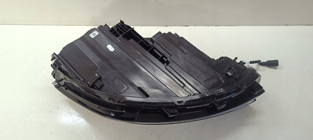 Frontscheinwerfer VW Passat 3J0941035 Full LED Ein Stück (Rechts oder Links) SCH9070799392iw