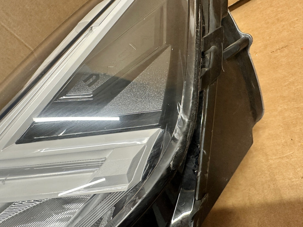 Frontscheinwerfer Dacia Sandero III Logan Jogger 260601750R Full LED Links SCH3104498353zw