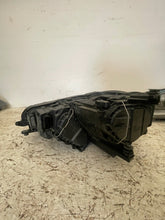 Load image into Gallery viewer, Frontscheinwerfer VW Golf Sportsvan 517941006B Rechts Scheinwerfer Headlight SCH5110147488mw