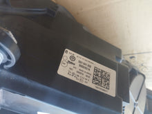 Load image into Gallery viewer, Frontscheinwerfer VW Golf 5G1941032 Xenon Rechts Scheinwerfer Headlight SCH9764698252it