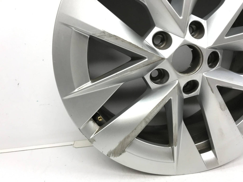 1x Alufelge 17 Zoll 46ET Silber 5E3601025 Skoda Octavia I Rim Wheel FEL5101840225xa