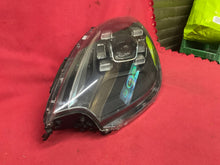 Laden Sie das Bild in den Galerie-Viewer, Frontscheinwerfer Porsche Macan 95B941005F Full LED Links Scheinwerfer Headlight SCH9001909751ym