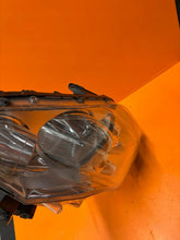 Load image into Gallery viewer, Frontscheinwerfer Renault Laguna III 260100035R Xenon Rechts Headlight SCH2016042613hi
