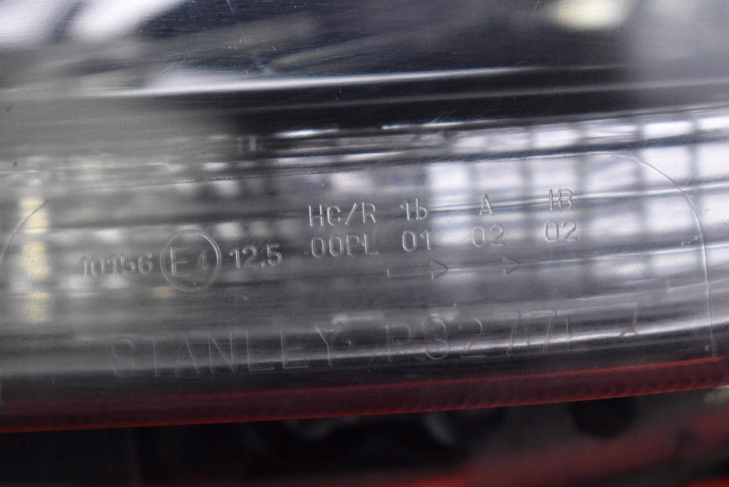 Frontscheinwerfer Mitsubishi Outlander I P3278L Ein Stück (Rechts oder Links)