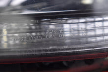 Laden Sie das Bild in den Galerie-Viewer, Frontscheinwerfer Mitsubishi Outlander I P3278L Ein Stück (Rechts oder Links)