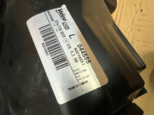 Laden Sie das Bild in den Galerie-Viewer, Frontscheinwerfer Opel Corsa D 90014691 FALSE Scheinwerfer Headlight SCH1391599063um