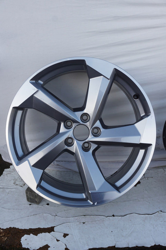1x Alufelge 20 Zoll 8.5" 5x112 37ET Glanz Graphit 4K9601025E Audi Allroad C8 Mg FEL6291753914rf