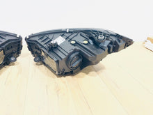 Laden Sie das Bild in den Galerie-Viewer, Frontscheinwerfer Mercedes-Benz A2069060903 A2069061003 LED Ein Satz Headlight SCH6397784666ib