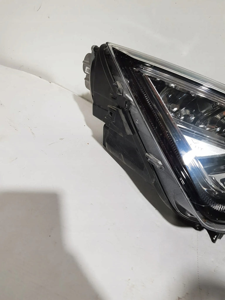 Frontscheinwerfer Seat Ateca 90117434 LED Ein Stück (Rechts oder Links)