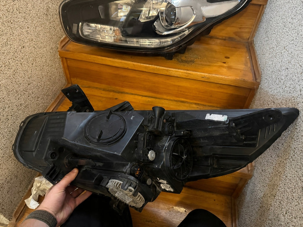Frontscheinwerfer Kia Carens Ein Stück (Rechts oder Links) Headlight