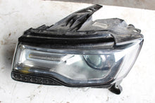 Laden Sie das Bild in den Galerie-Viewer, Frontscheinwerfer Jeep Grand Cherokee Wk2 68144709AC Links Headlight SCH6802649178lb