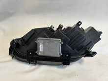 Laden Sie das Bild in den Galerie-Viewer, Frontscheinwerfer Tesla X 103431901 Rechts Scheinwerfer Headlight