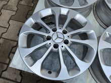 Laden Sie das Bild in den Galerie-Viewer, 4x Alufelge 17 Zoll 6.5" 5x112 38ET Silber 1564011700 Mercedes-Benz Glb Gla FEL7719491080bo