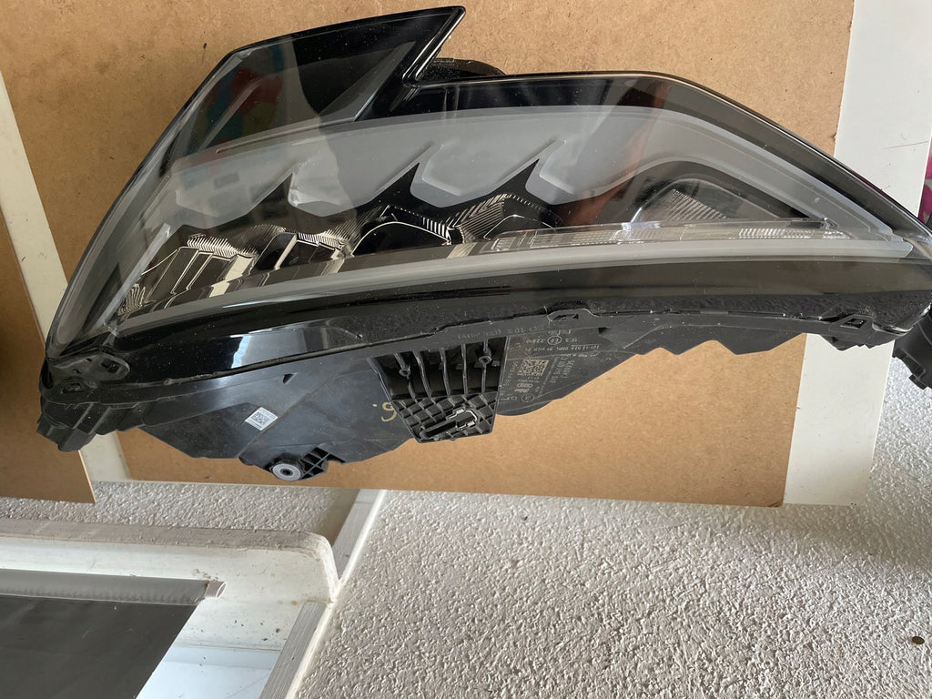 Frontscheinwerfer Audi A3 8Y0941011C LED Ein Stück (Rechts oder Links) Headlight SCH9310153062sp