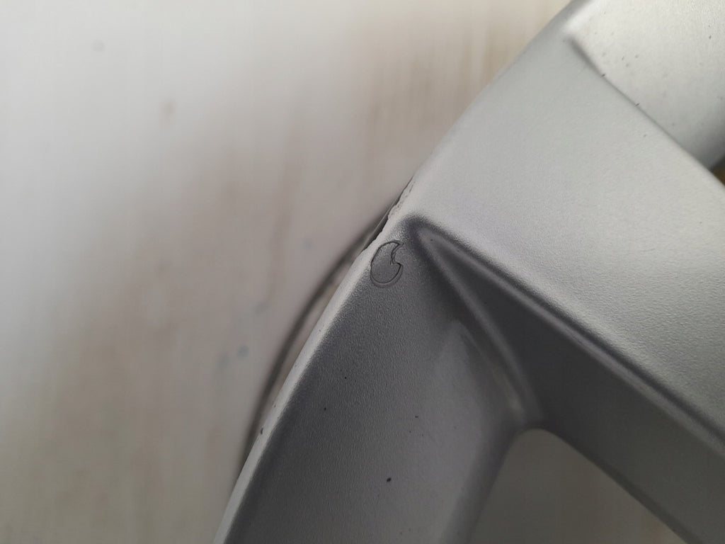 1x Alufelge 16 Zoll 6.5" 5x112 49ET Glanz Silber A2464010202 Mercedes-Benz FEL1914383000cr