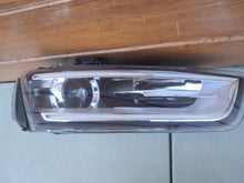 Laden Sie das Bild in den Galerie-Viewer, Frontscheinwerfer Audi Q3 8U0941006B Xenon Rechts Scheinwerfer Headlight SCH1467619696eg