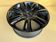 Laden Sie das Bild in den Galerie-Viewer, 1x Alufelge 18 Zoll 7.5&quot; 5x108 J8A2-1007-DA Land Rover Velar Rim Wheel